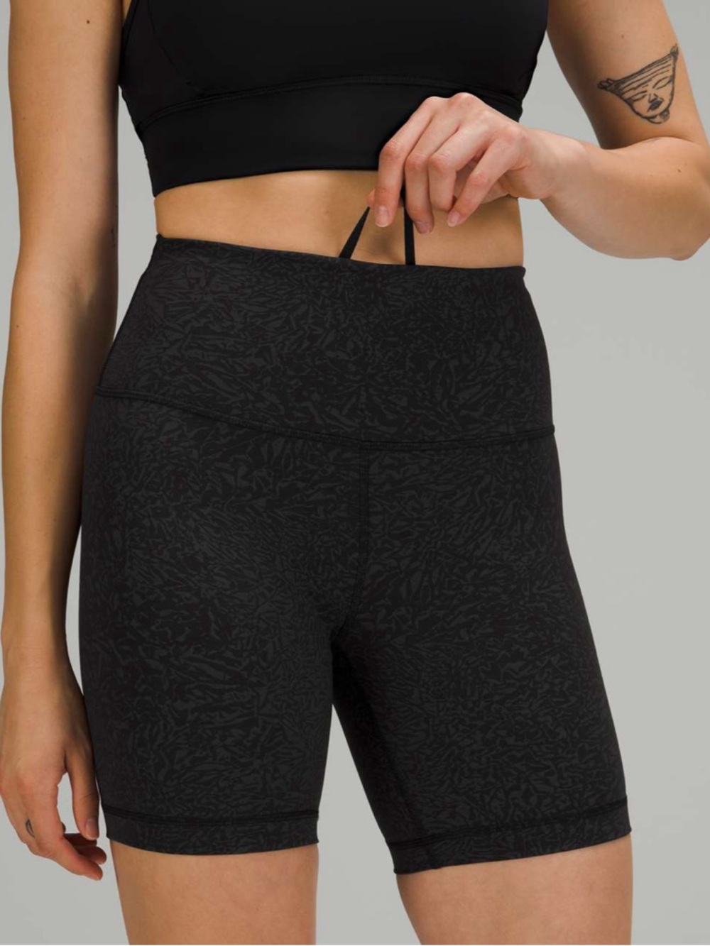 Lululemon Wunder Train High Waist 6" Short 4 Crunch Black Everlux Pocket